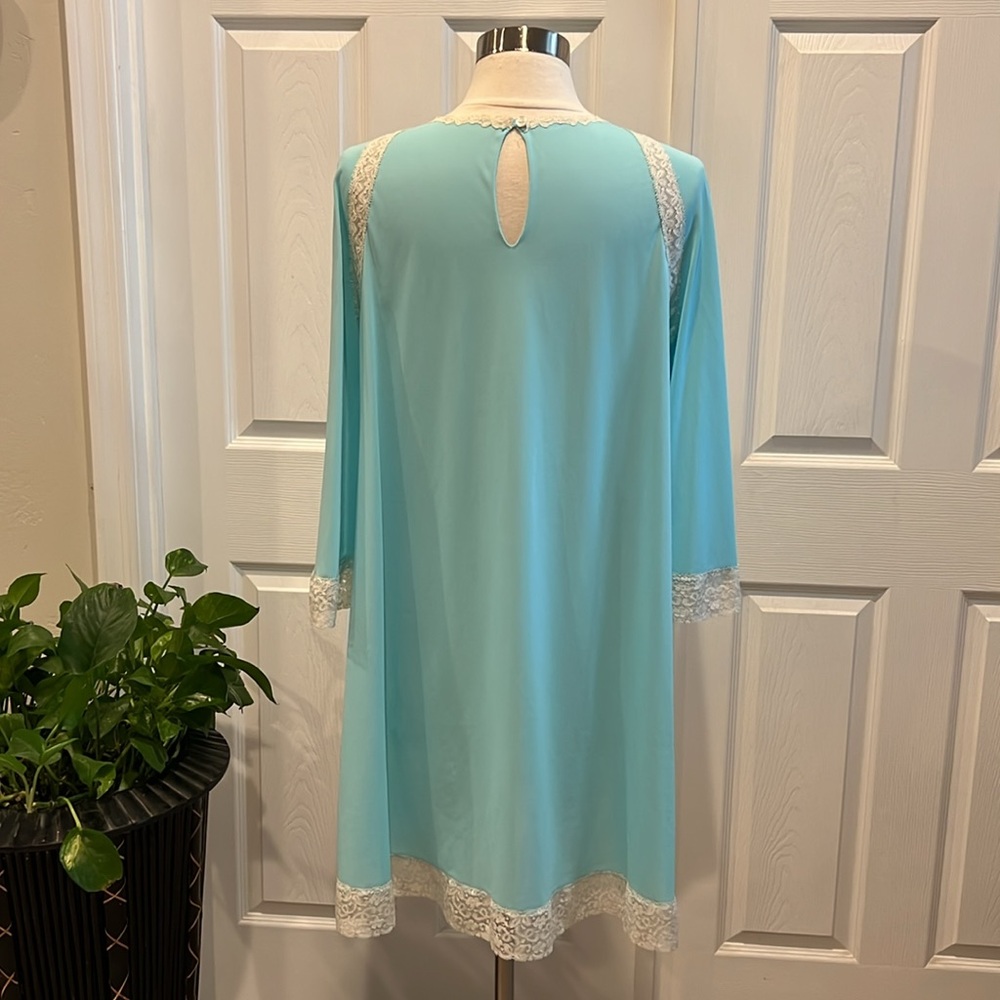 Vintage GOSSARD ARTEMIS Light Blue Lace Trim Nightgown - Picture 8 of 11